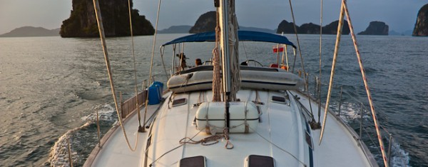 Toone sailing in Thailand